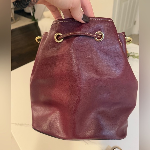 Bucket bag with wallet - Picture 8 of 10